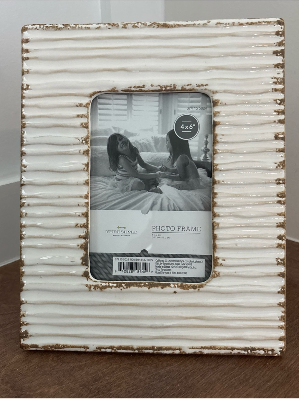 Threshold Target Rustic
Ceramic Ribbed Picture Frame
4x6 Cream White Distressed - Picture 2 of 4